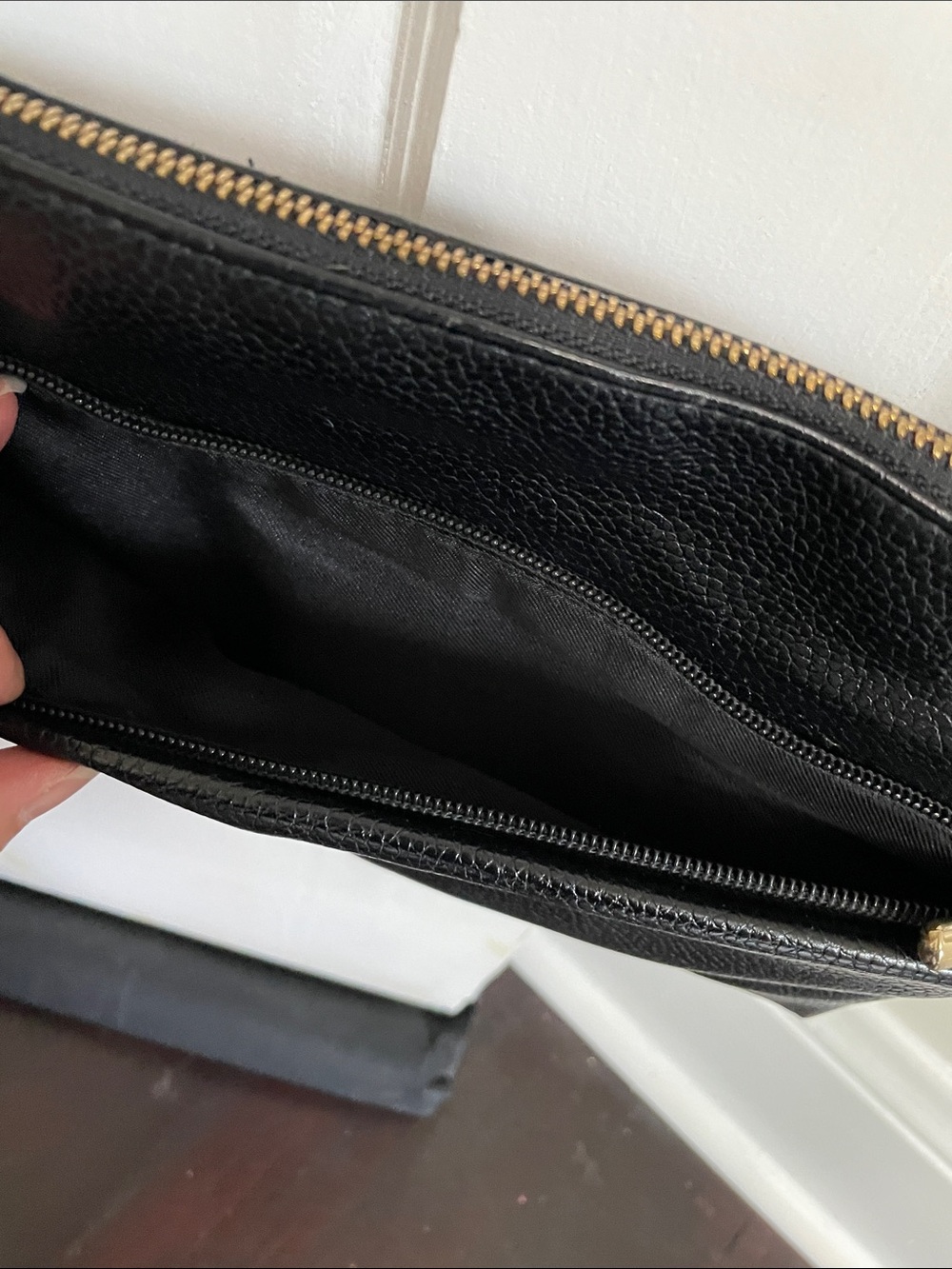 A New Day Classic Black Leather & Gold Zippered Crossbody Bag In Faux Leather - Picture 3 of 5